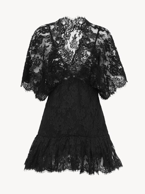 Fitted ruffle top in lace