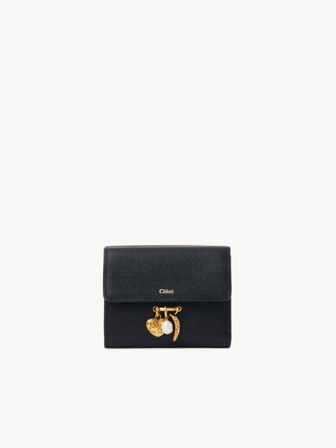 極美品　Chloe クロエ　三つ折り財布　チャーム付き　M93 クロエ Chloé Charms ― グレインレザー製三つ折り財布とカードホルダー