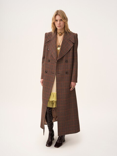Long double-breasted coat in check wool