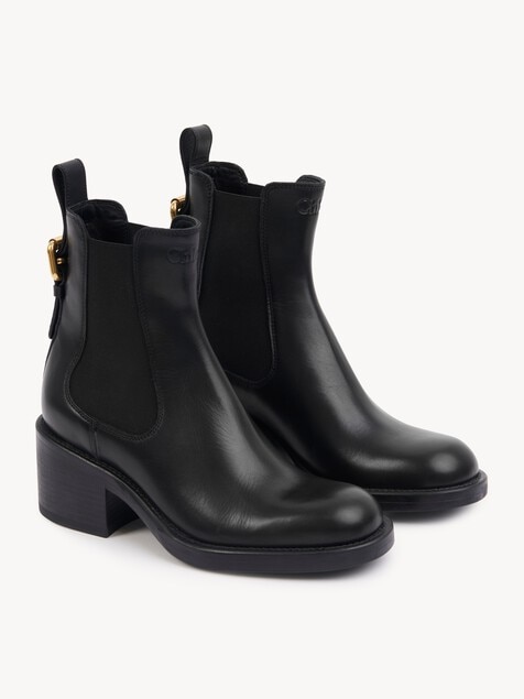 Dakota Chelsea boot