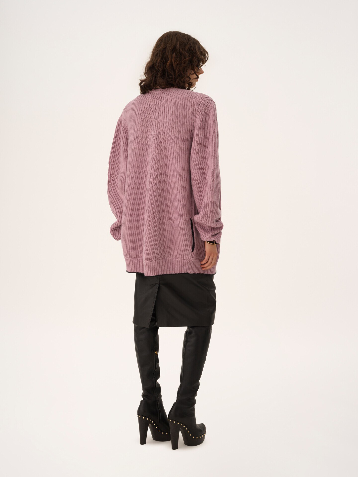 Generous logo cardigan in a wool & cashmere knit - 5
