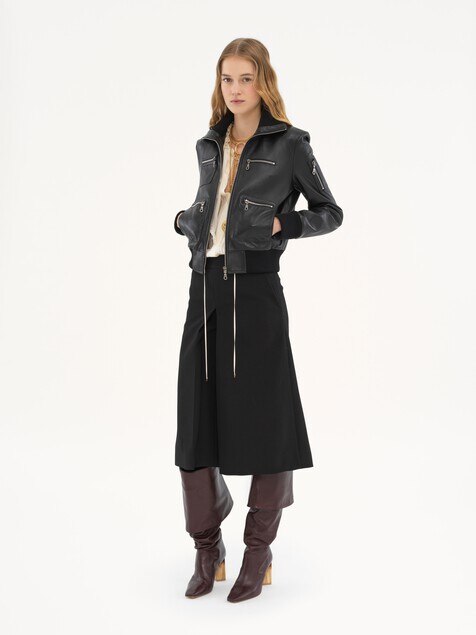 Short blouson in leather