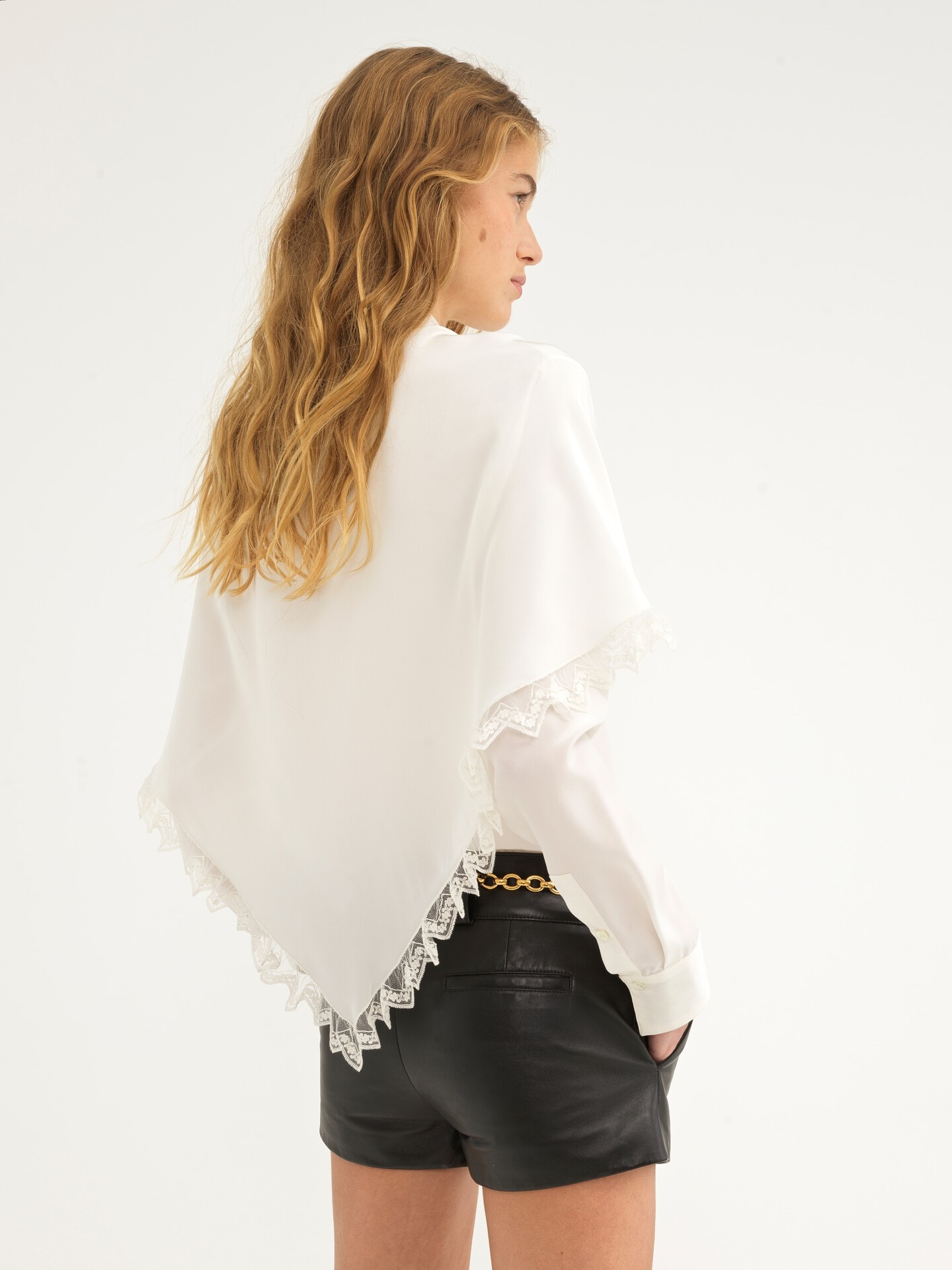 Knotted heritage cape blouse in silk - 5