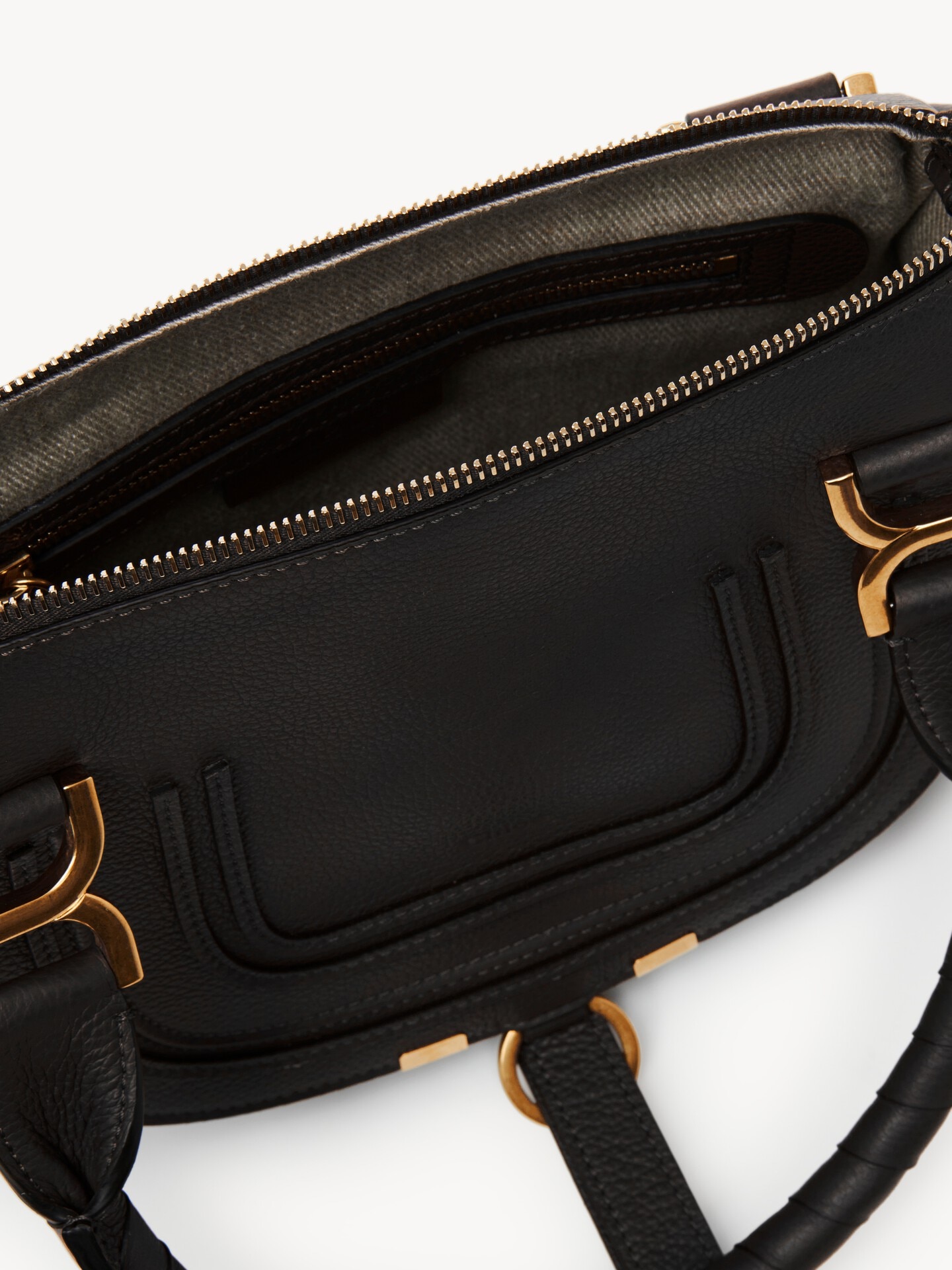 Small Marcie bag in grained leather - 6.0