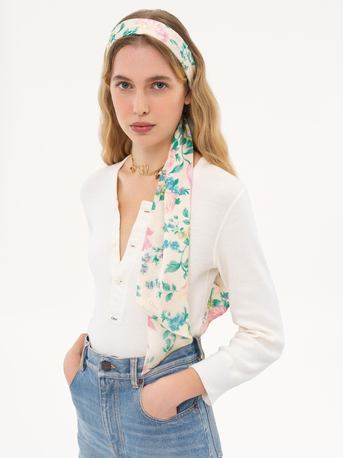 The Chlo&eacute; Peonies wide bandeau scarf in silk charmeuse - 6