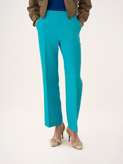 Straight cropped pants in wool crêpe