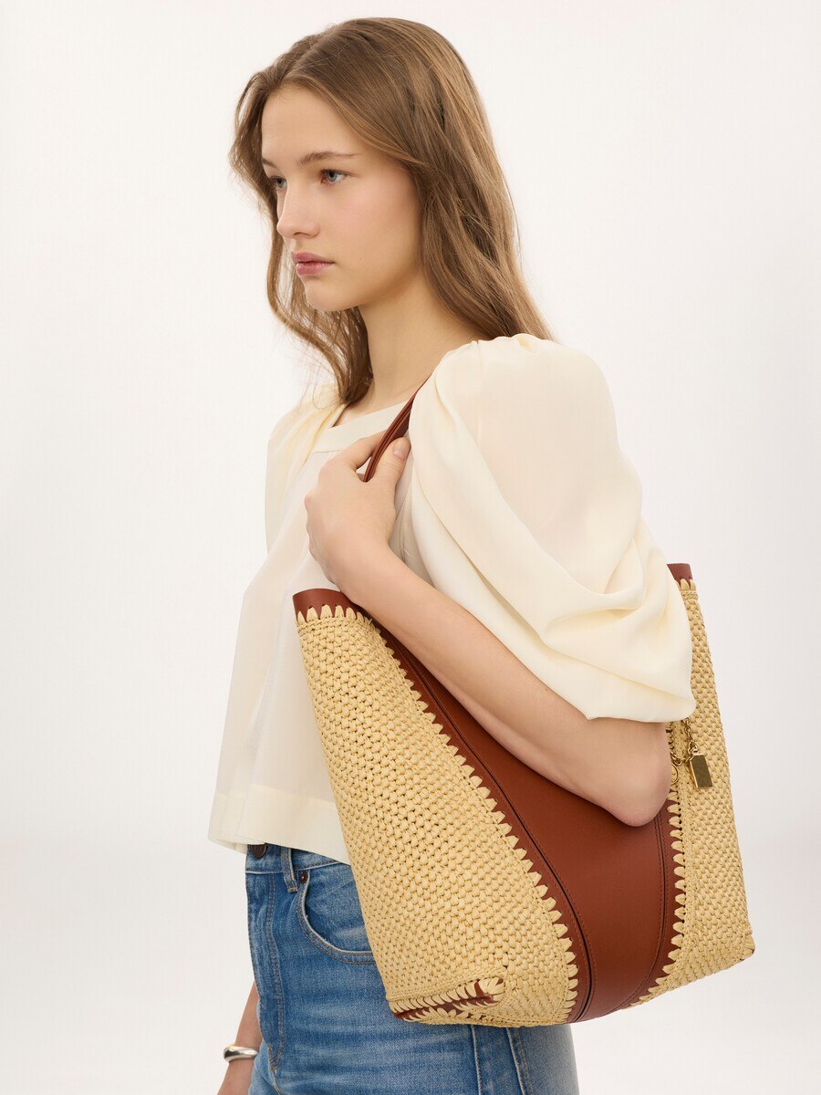 Chlo&eacute; Spin tote bag in raffia-effect & leather - 3