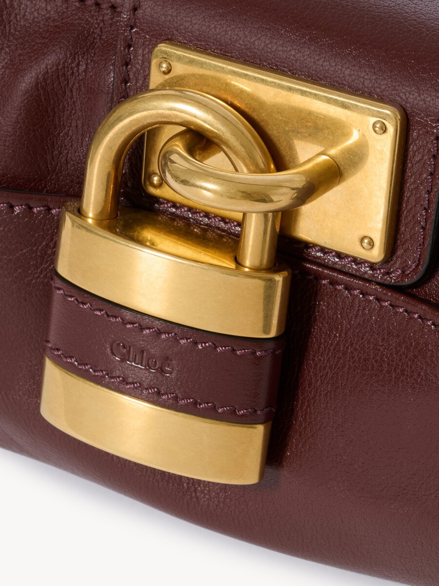 Small Paddington bag with strap in grained leather - 10