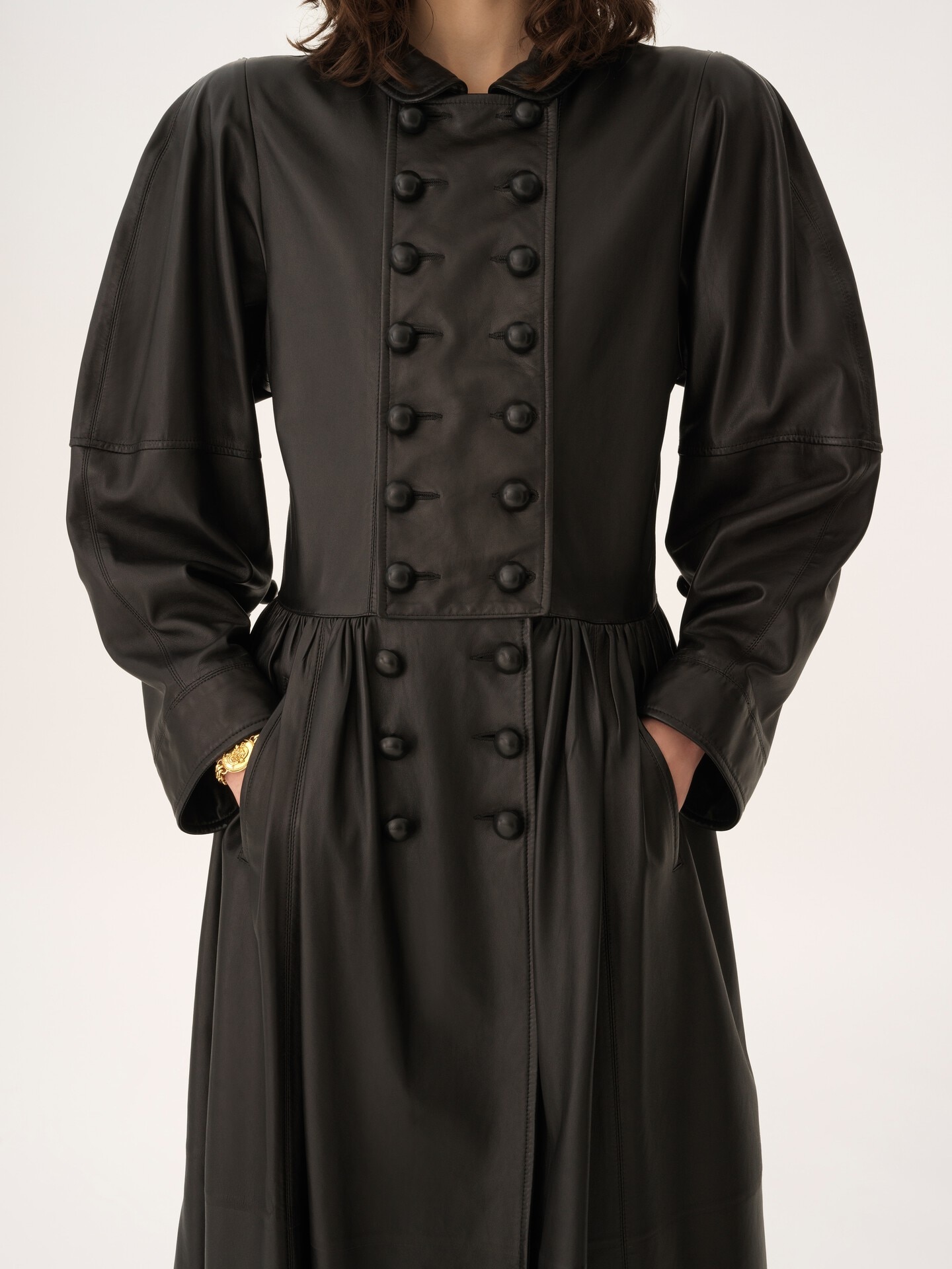 Oversized long riding coat in leather - 5