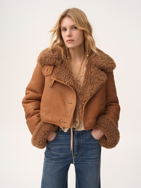Cropped boxy jacket in leather