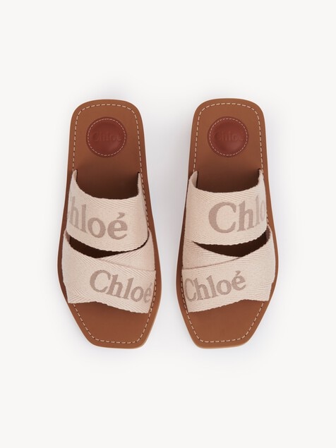 Woody heeled mule