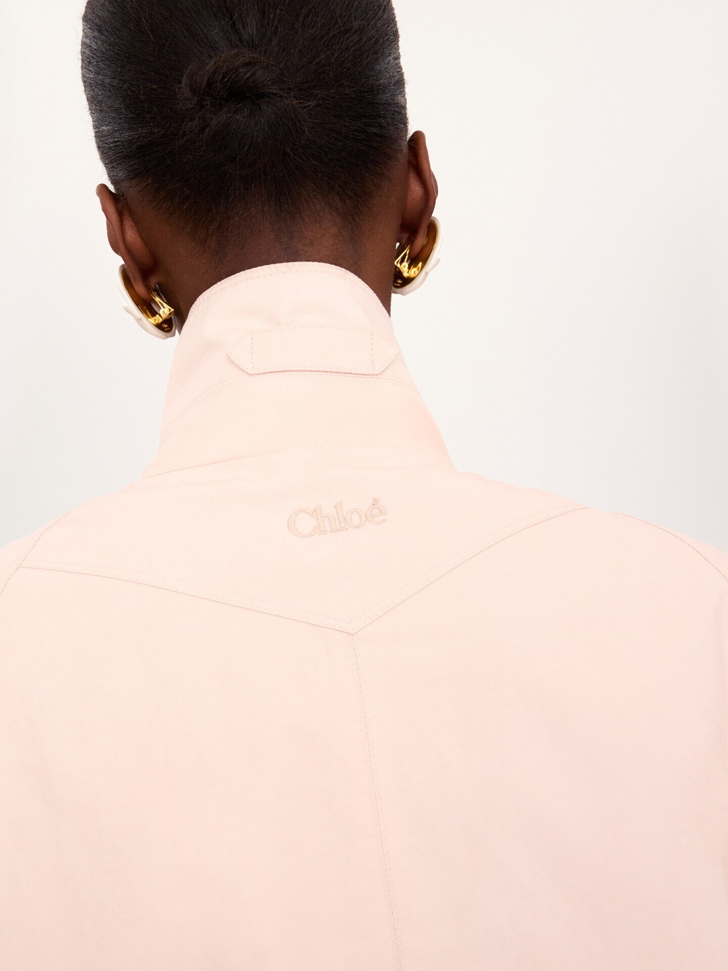 Oversized high-neck cape coat in cotton poplin - 7