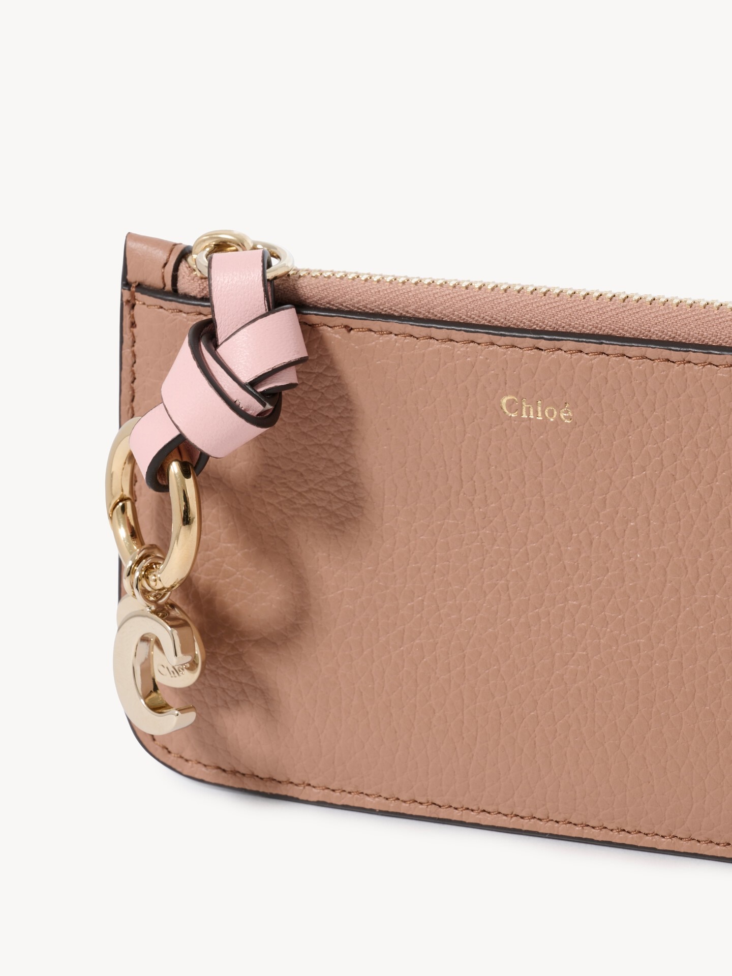 Alphabet wallet in grained leather - 5.0