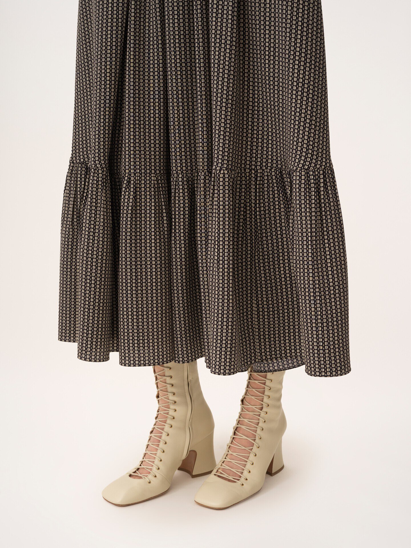 Gathered midi skirt in cr&ecirc;pe de chine - 7