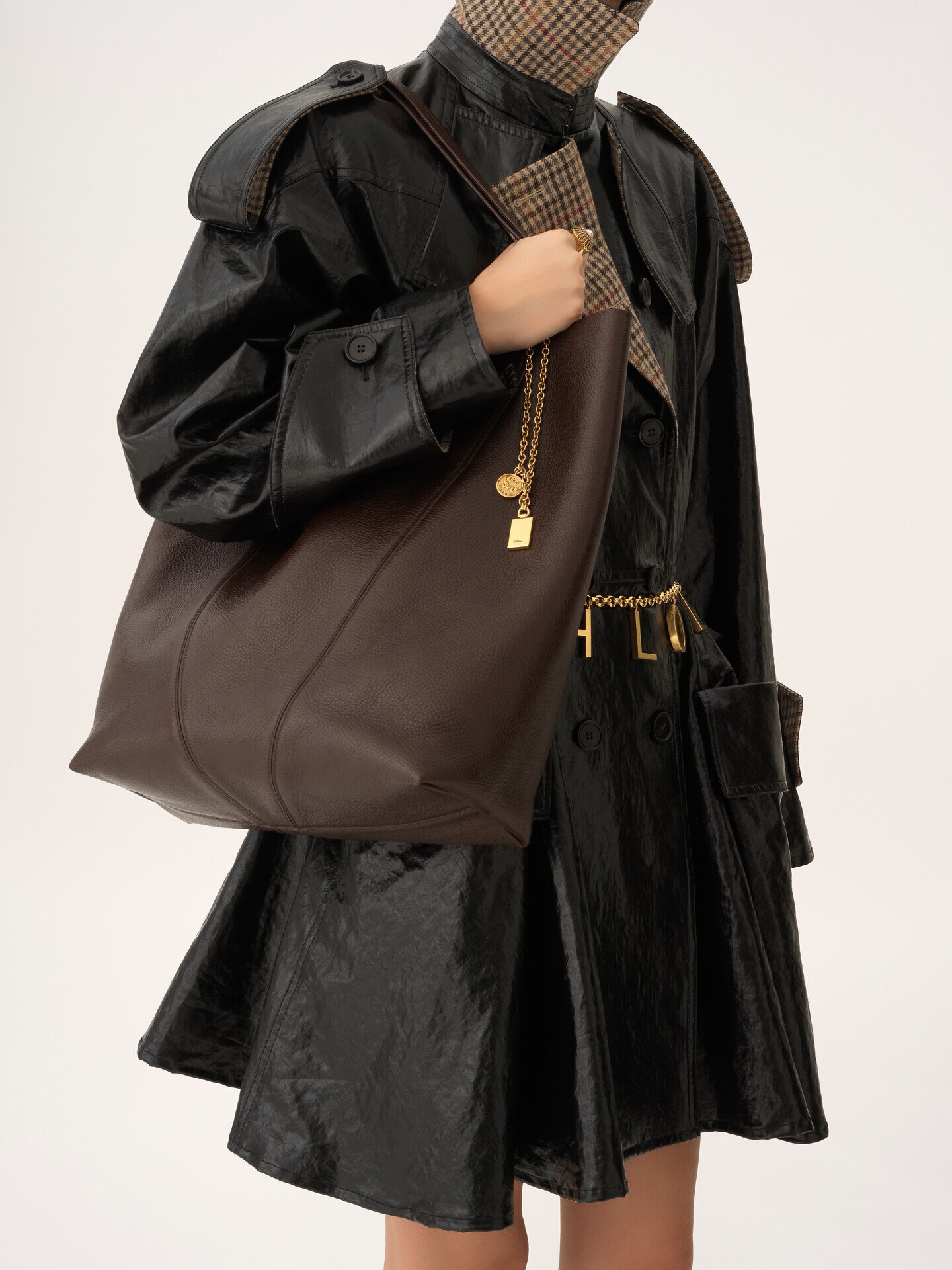 Large Chlo&eacute; Spin tote bag in grained leather - 3.0