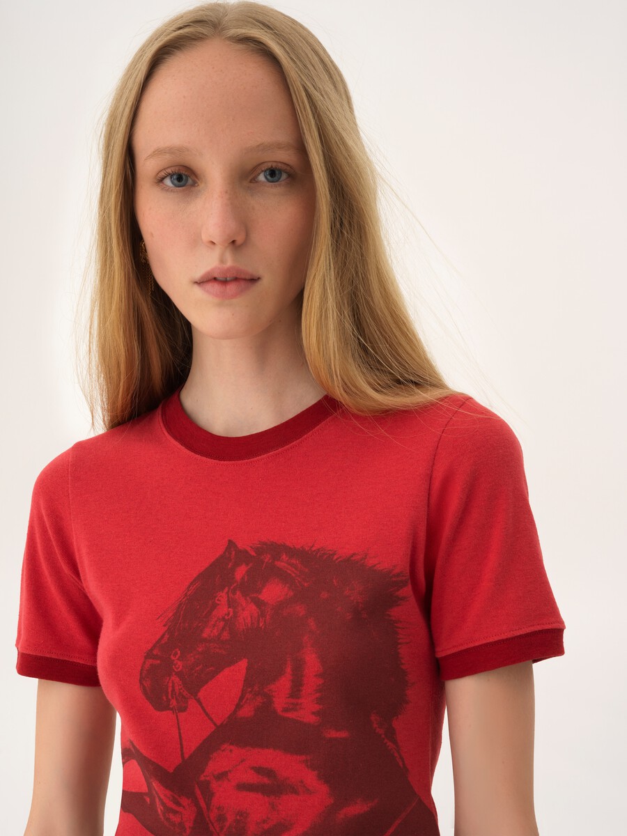 T-Shirt aus Chin&eacute;-Jersey in Baby-Fit-Passform mit Logo - 7