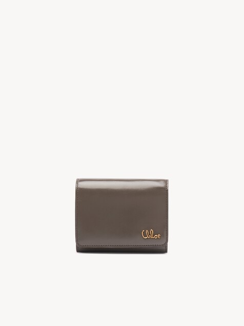 Small Chlo&eacute; Iconic tri-fold with coin pocket in shiny leather