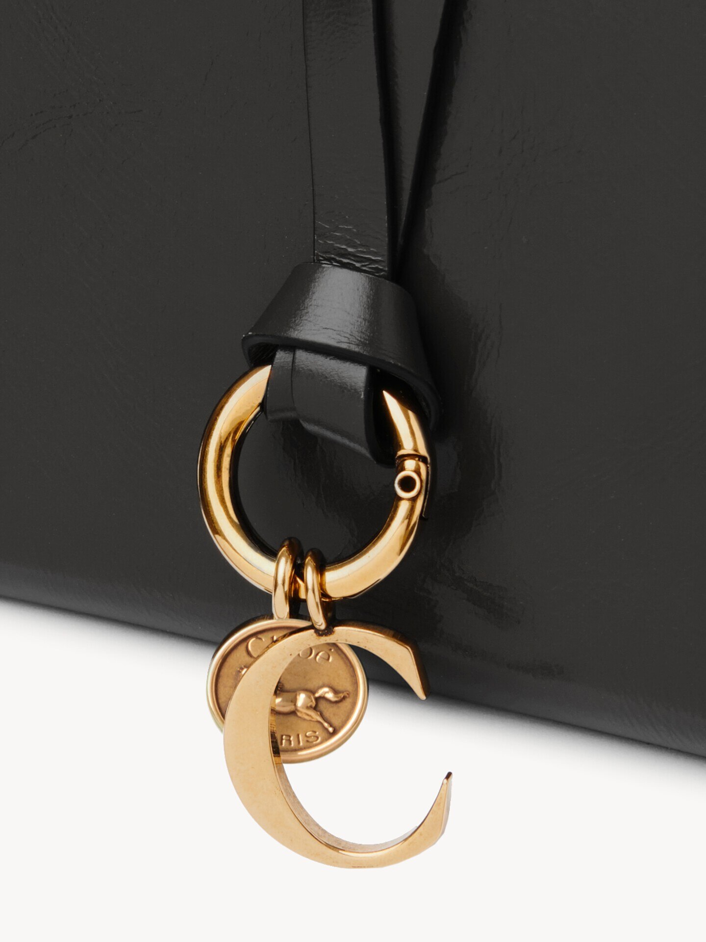 Portefeuille &agrave; deux volets Alphabet en cuir brillant - 6