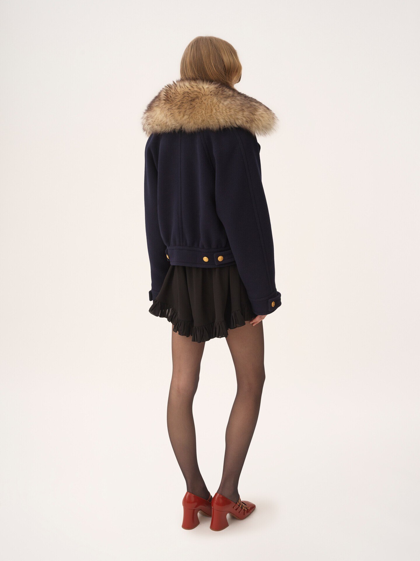 Short boxy double-breasted coat in wool - 5
