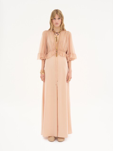 V-neck long dress in cr&ecirc;pe satin