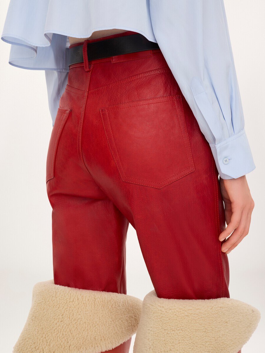 Slim trousers in leather - 8