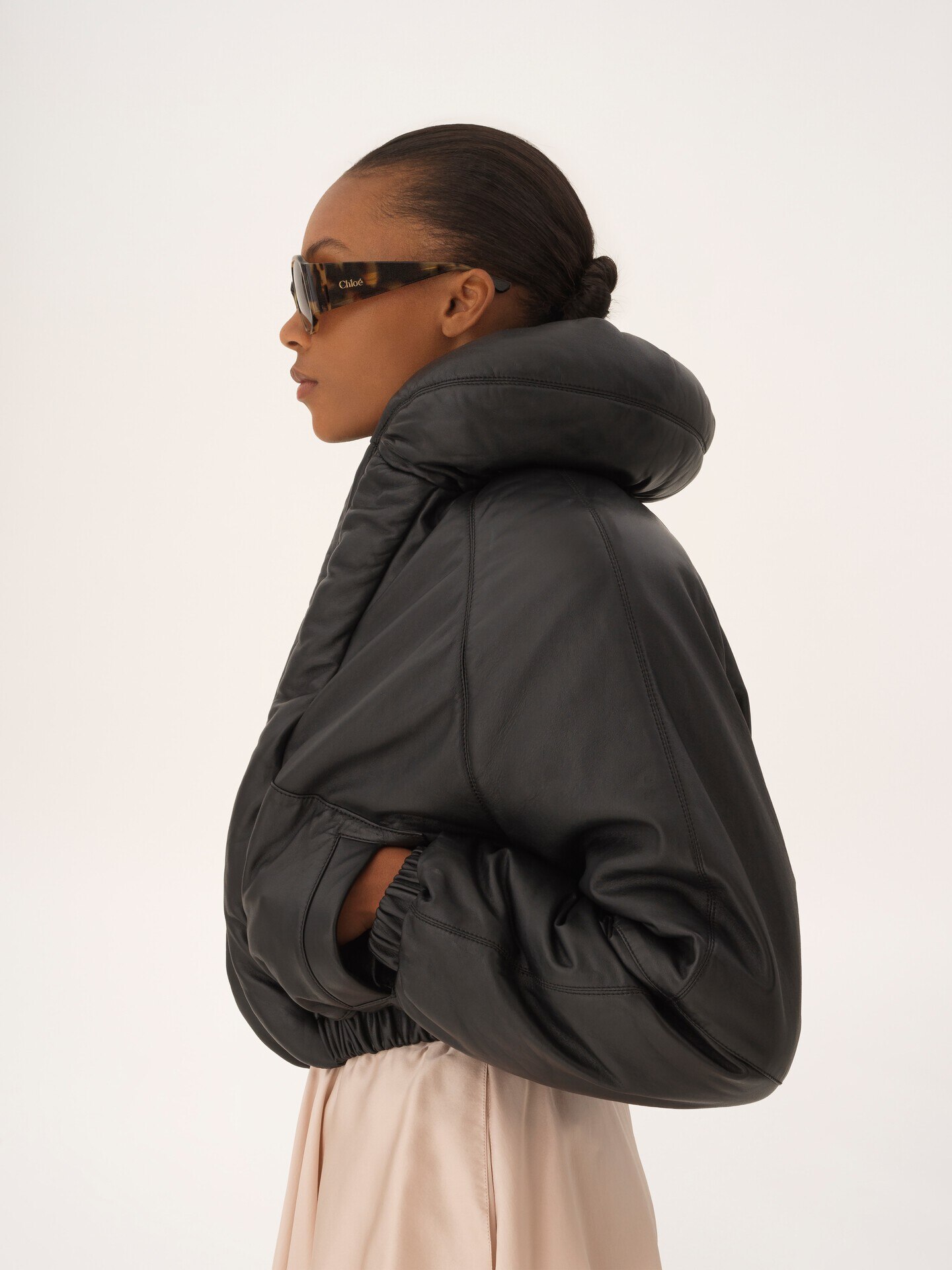 Short puffer jacket in leather - 6