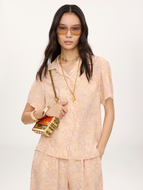 Short-sleeve blouse in cr&ecirc;pe de chine