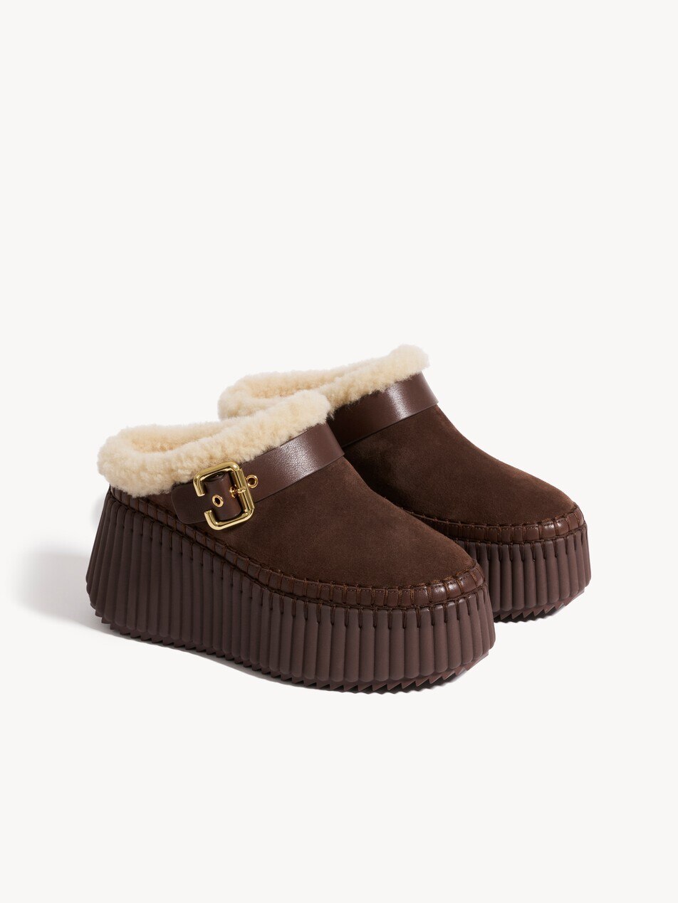 Nama wedge mule