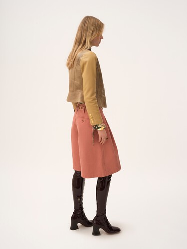 Scoop-neck cinched jacket in leather - 6