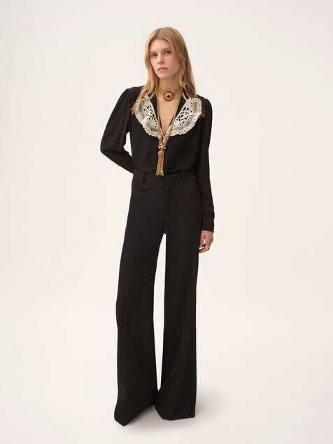 Ruffled blouse in crêpe de chine & lace