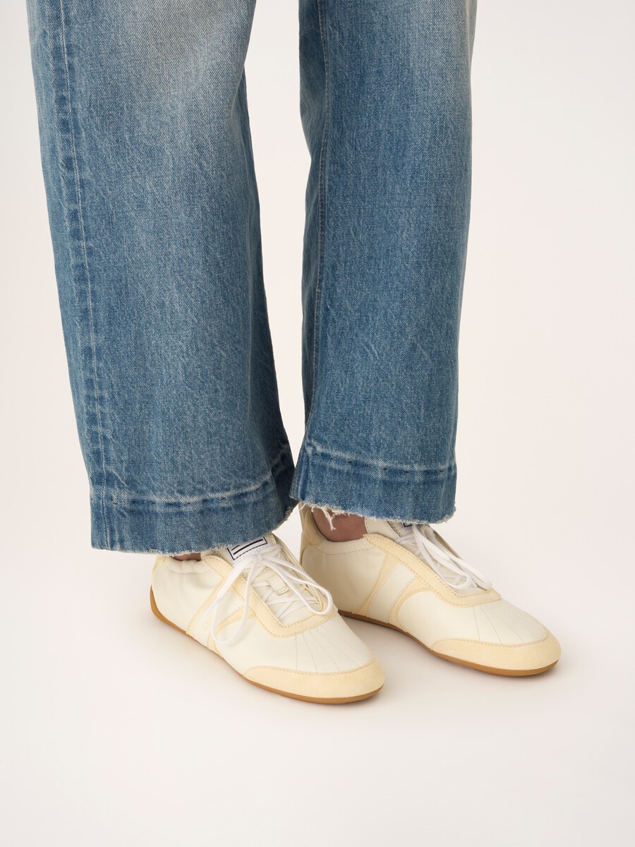 Chlo&eacute; Kick Sneaker - 3