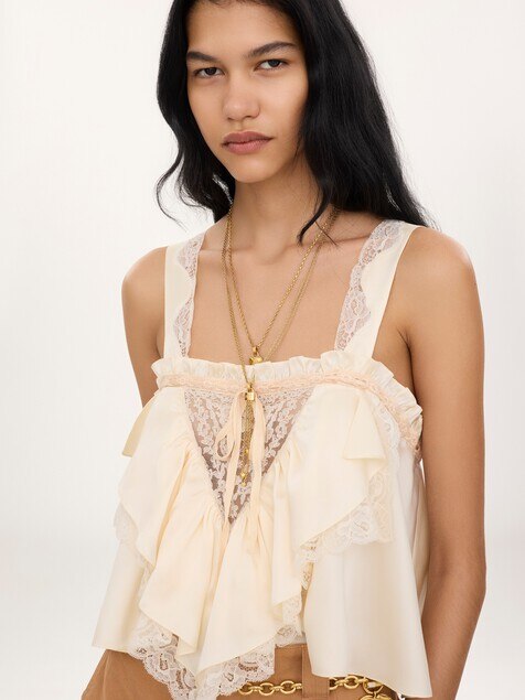 The Chlo&eacute; Mini Paddington necklace