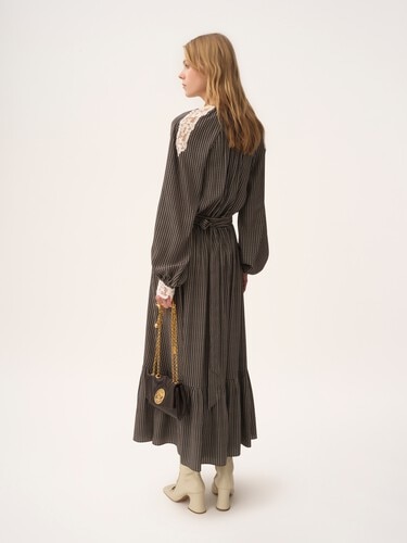 Open-neck top in cr&ecirc;pe de chine & lace - 5