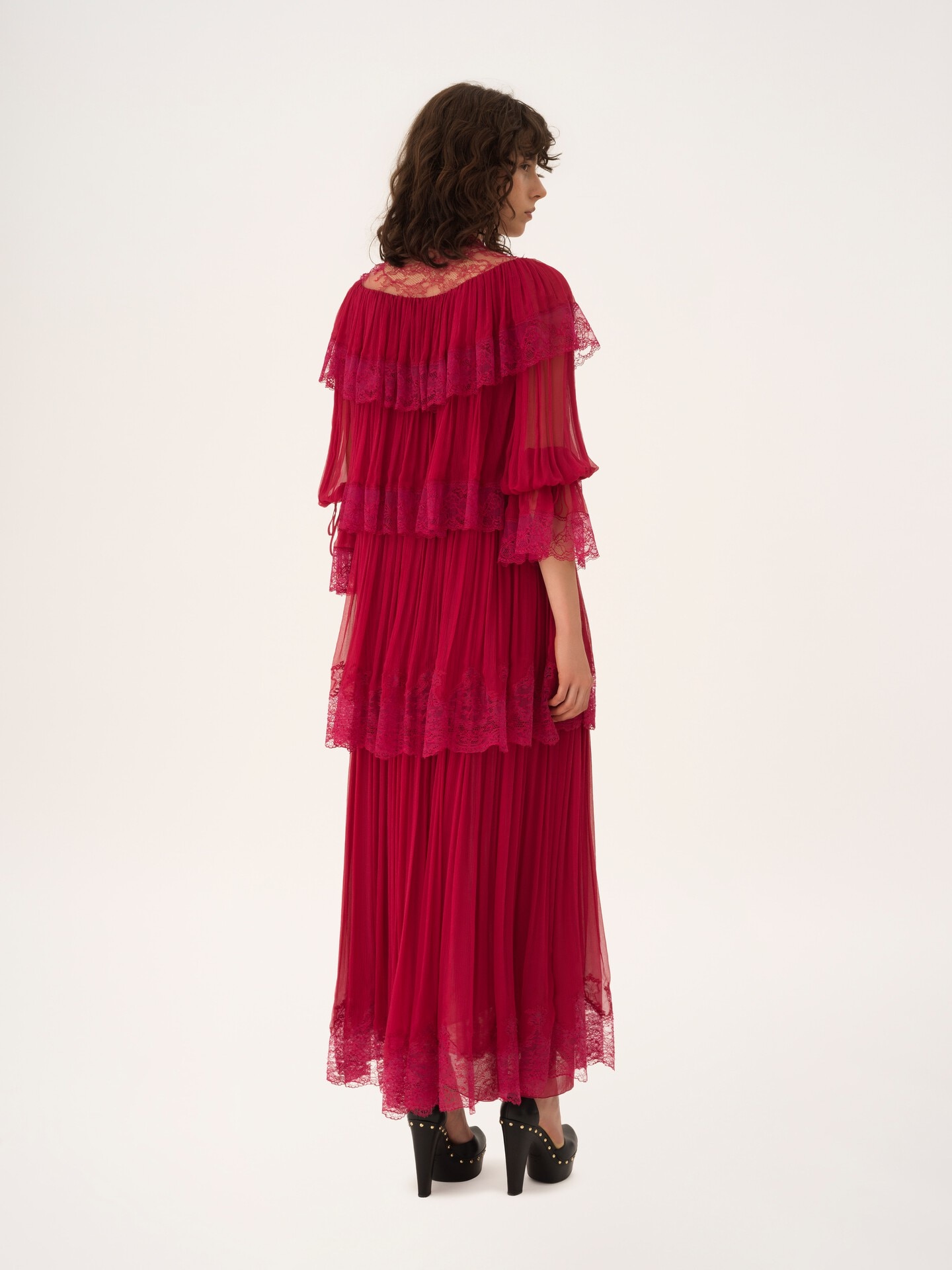 Robe longue &agrave; volants en mousseline de soie et dentelle - 4
