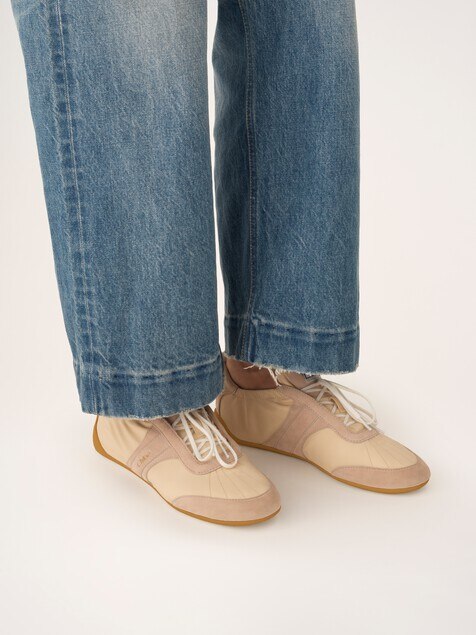 Chlo&eacute; Kick Sneaker