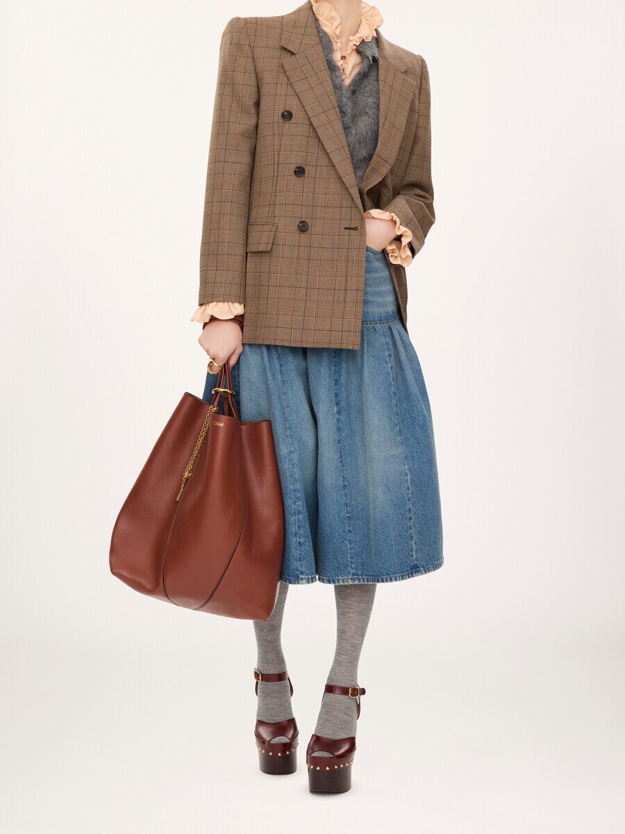 Large Chlo&eacute; Spin tote bag in grained leather - 7