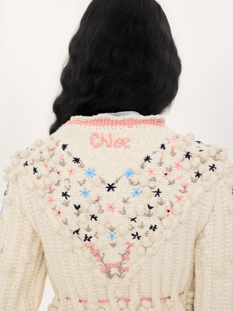 Cropped fitted cardigan in a wool knit - 7