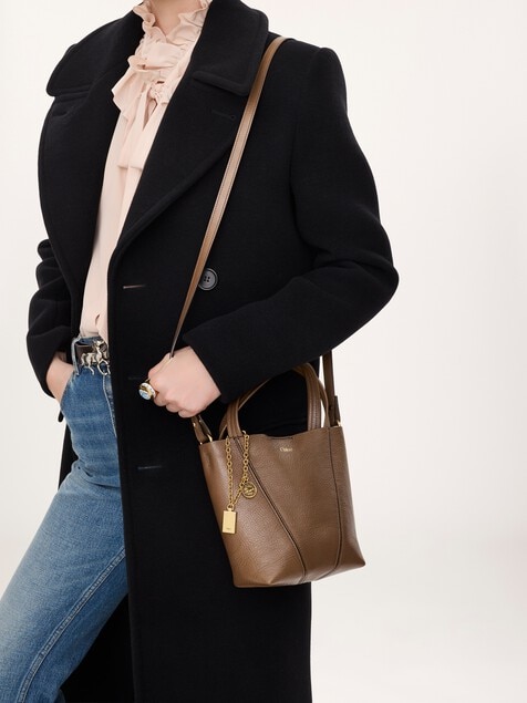 Small Chlo&eacute; Spin tote bag in grained leather