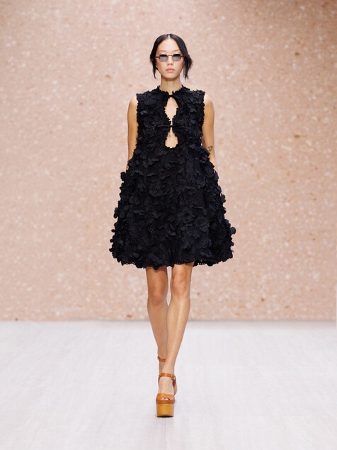 Look 18