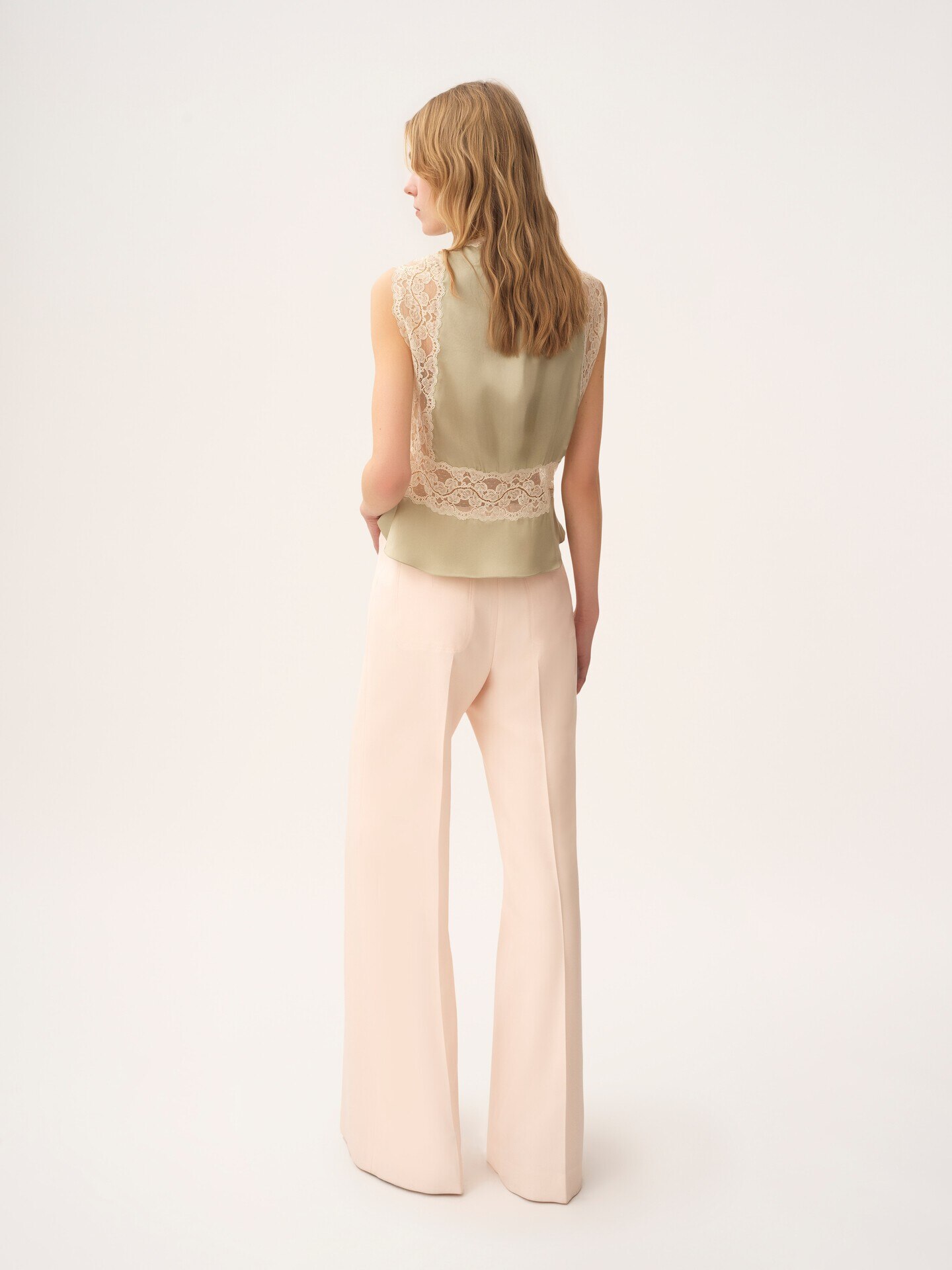 High-rise flared pants in wool gabardine - 5