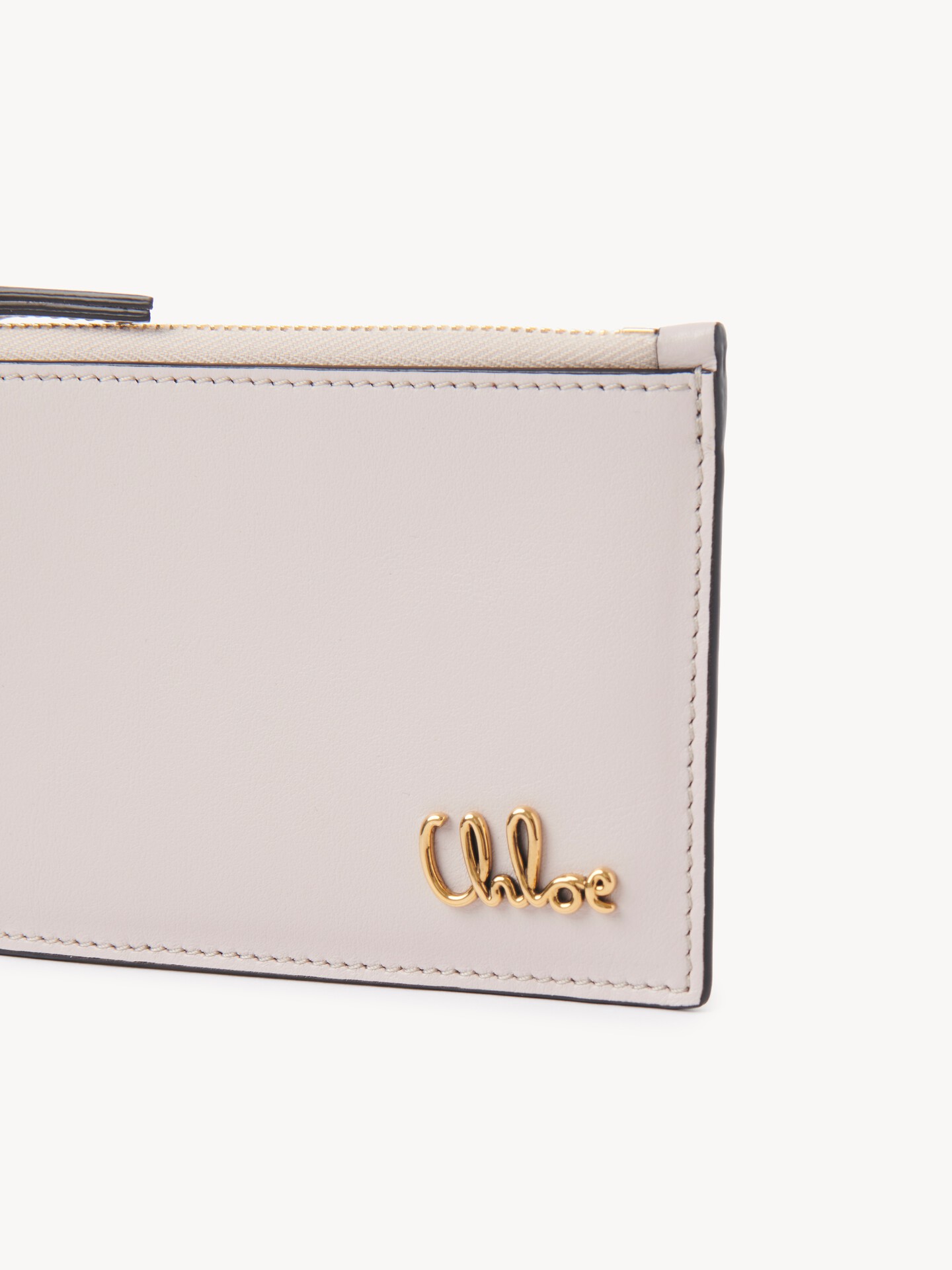 Small Chloé Iconic purse with card slots in grained leather - 6