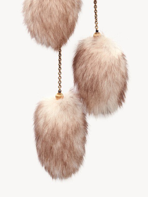 The Treasure Tails scarf in shearling