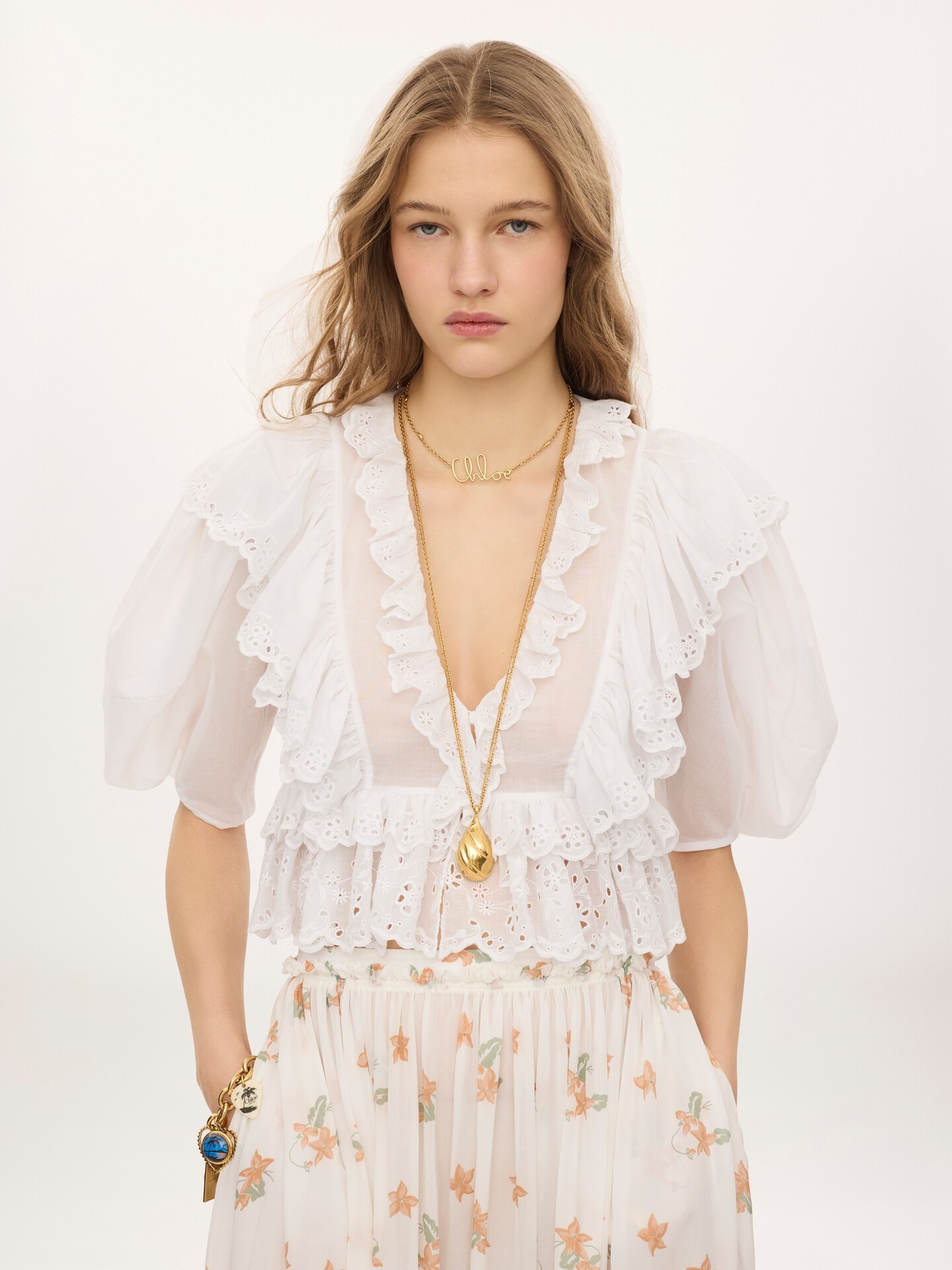 Cropped V-neck ruffle top in cotton voile - 4