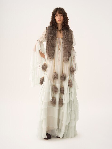 The Treasure Tails scarf in shearling