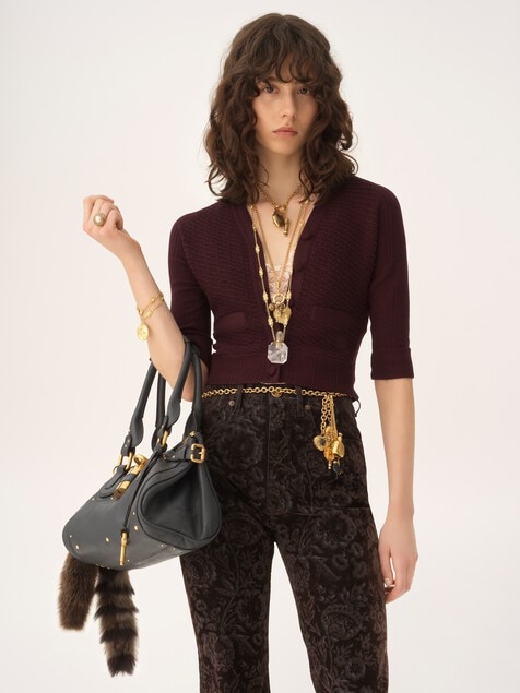 Fitted V-neck cardigan in a wool knit