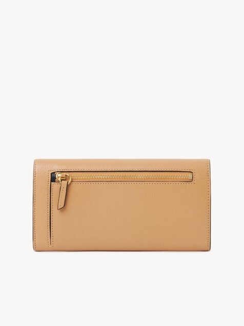 Envelope long wallet with flap in grained leather
