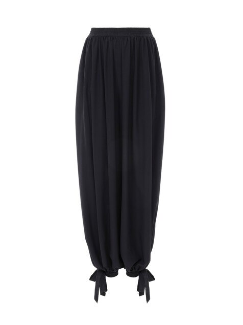 Fluid pleated trousers in cr&ecirc;pe de chine