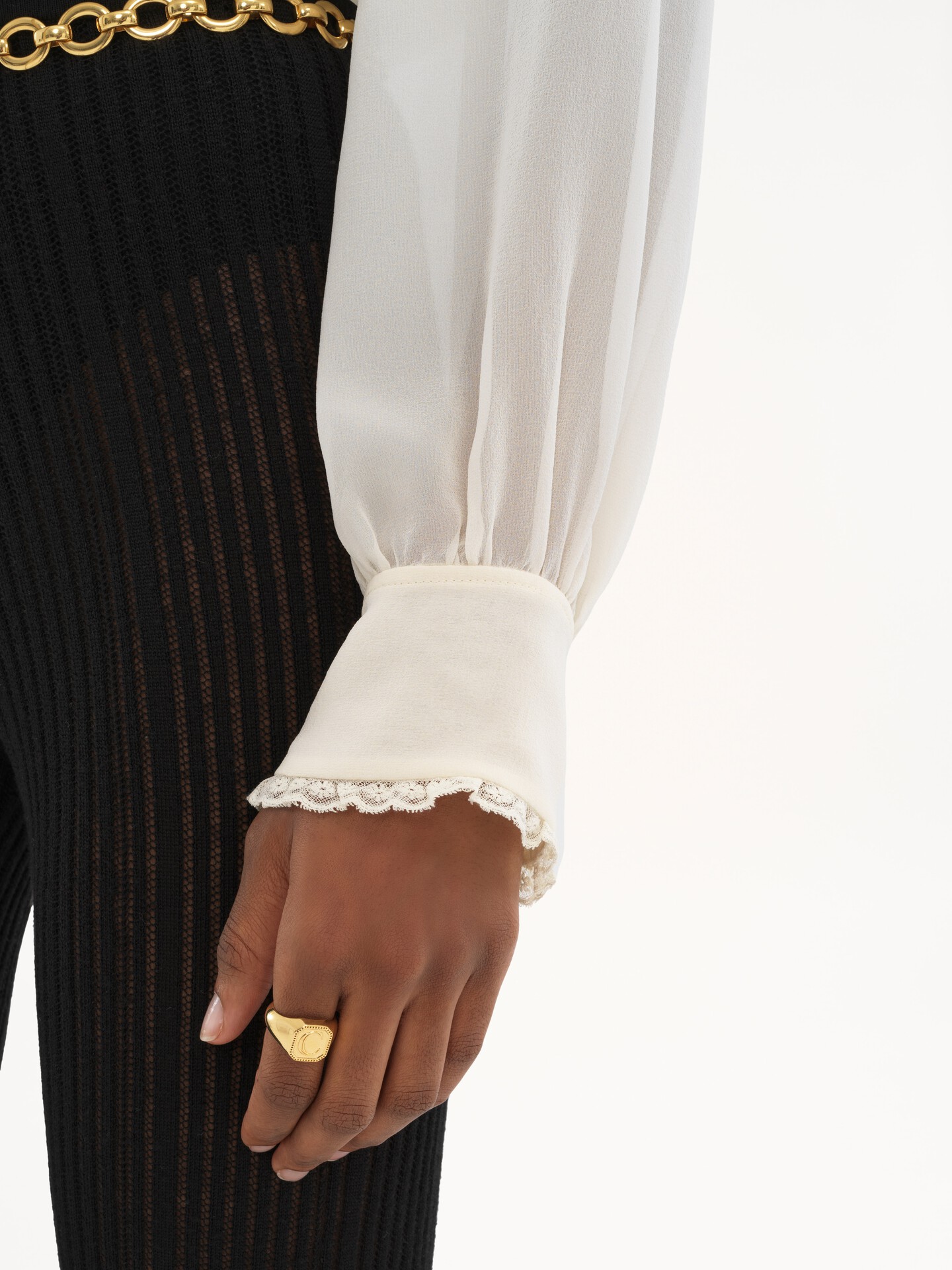 Chloé クロエ　シルクジョーゼット製フルイドブラウス サンドブラウン Chloé シルクジョーゼット製フルイドブラウス サンドブラウン現行品