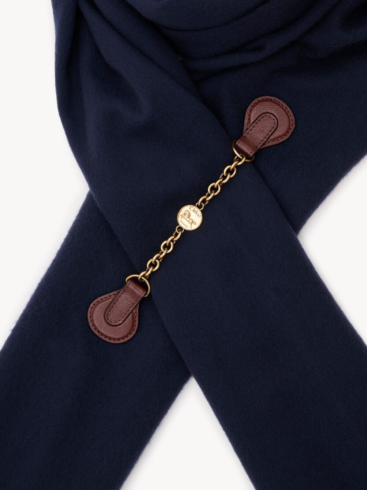 Chloé The Chloé Horse Medal scarf in wool | Thumbnail 5
