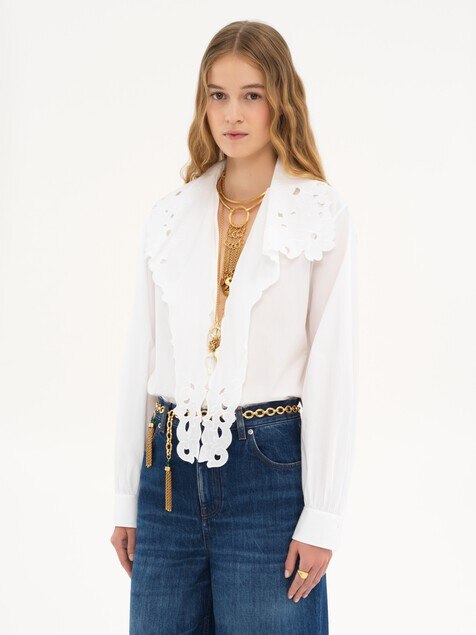 Embroidered lavalli&egrave;re shirt in cotton poplin